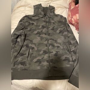 32 Degrees Men's Dark Patterned Zip-Up